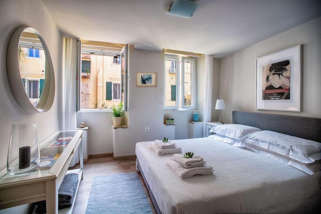 דירות Corfu  Newly Renovated 1730'S Venetian Loft מראה חיצוני תמונה