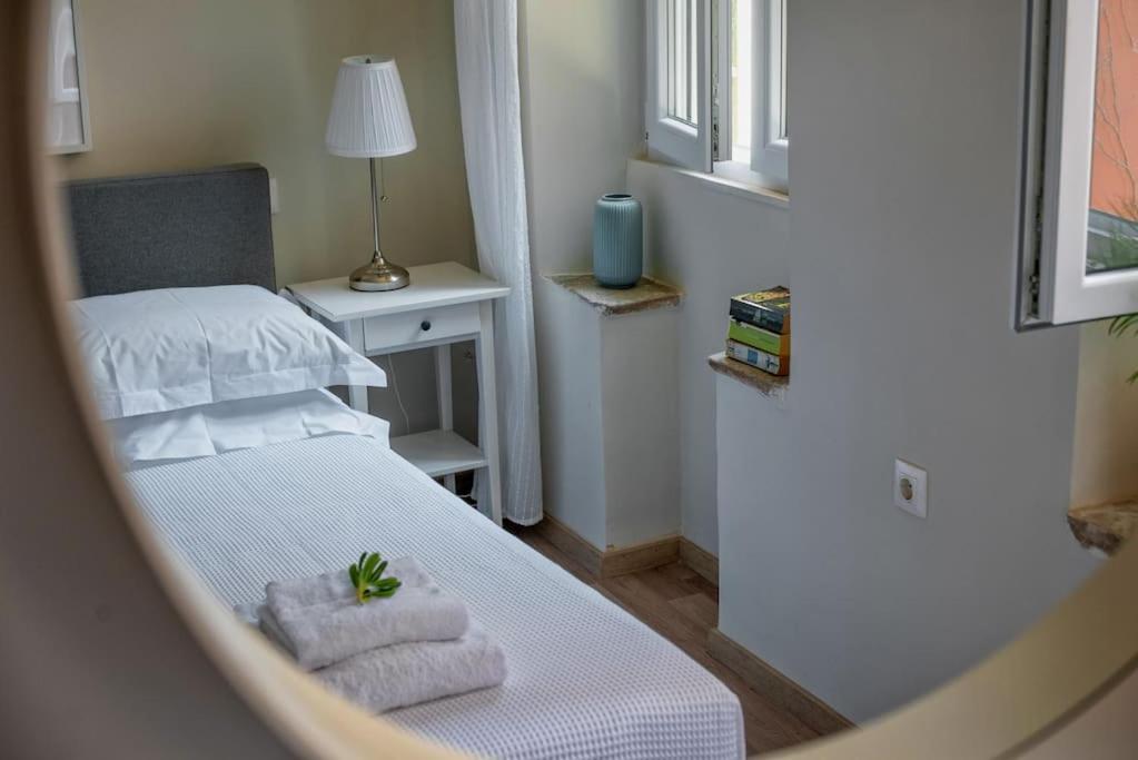 דירות Corfu  Newly Renovated 1730'S Venetian Loft מראה חיצוני תמונה
